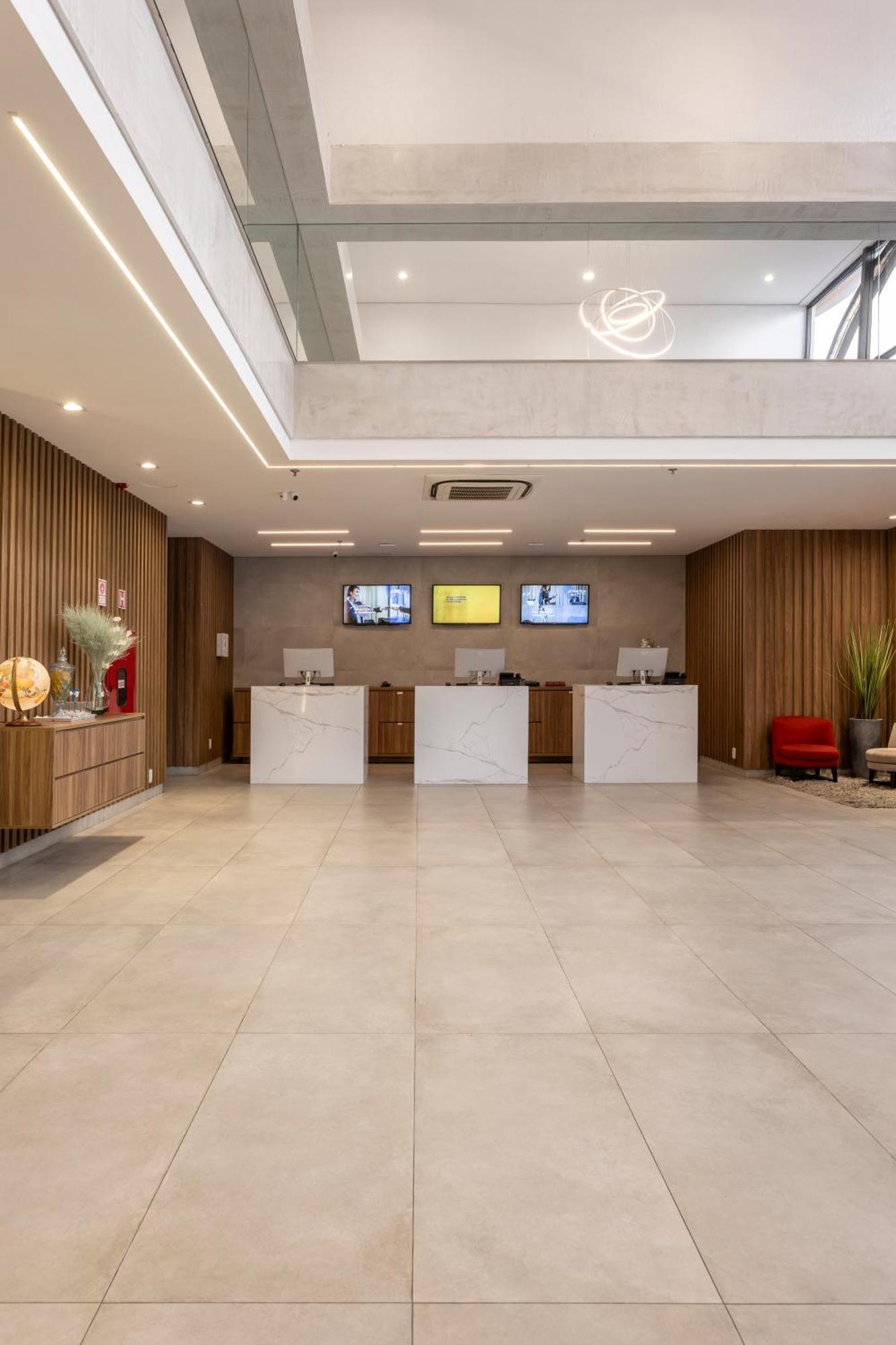 Blue Tree Towers Millenium Porto Alegre Hotel Exterior photo